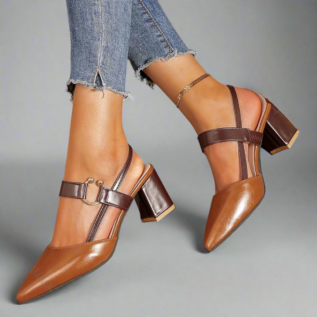Fernanda – Sapatos Elegantes de Salto com Detalhe Dourado