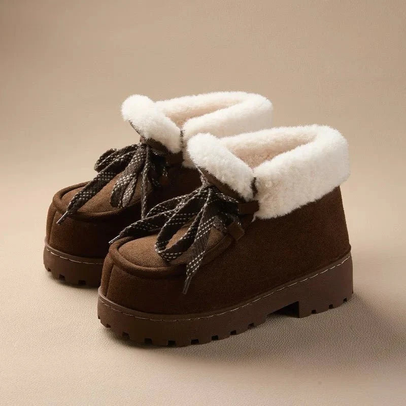 Caty | Botas com plataforma em camurça sintética com toque fofo e quente